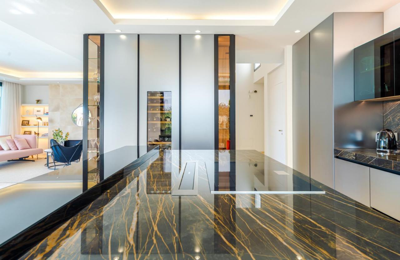 Luxury Golden Mile - 5 Bed & Open Sea View *
